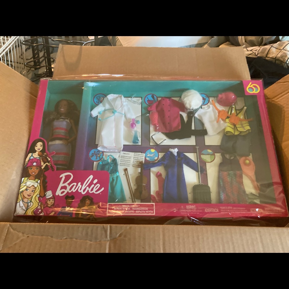 Post for theJessicaJames barbie set